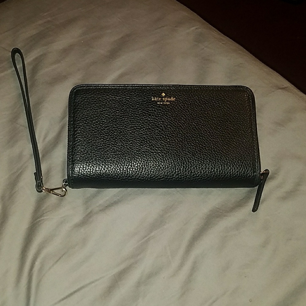 Kate Spade Black Wristlet Wallet
